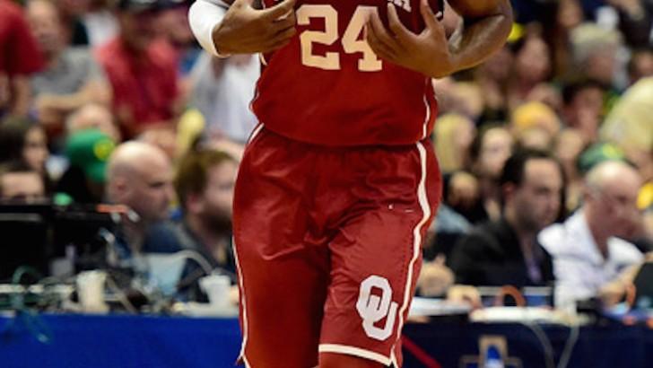 College Kicks On Court // The Best of the Sweet Sixteen & Elite Eight